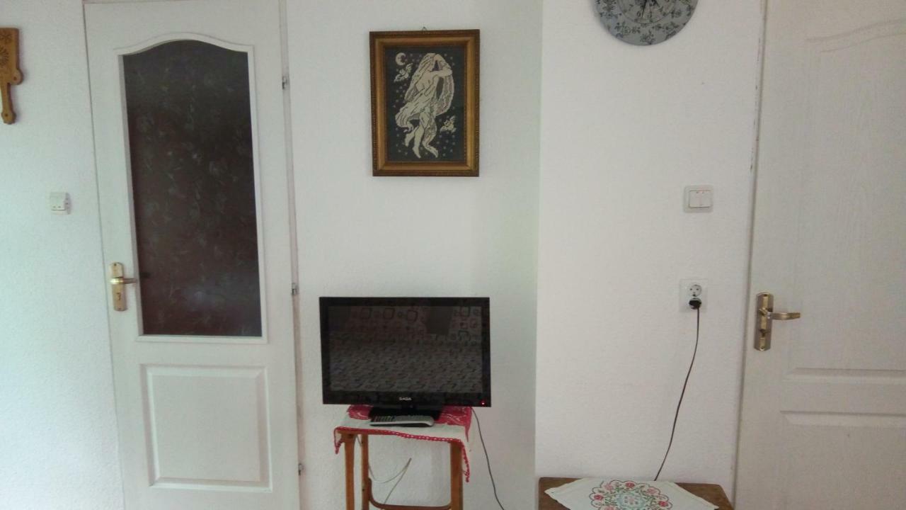 Vila Tilda Hotel Совата Екстериор снимка