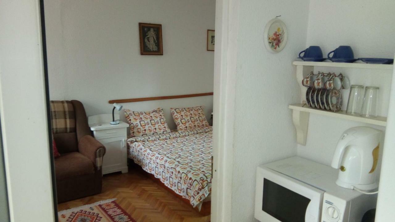 Vila Tilda Hotel Совата Екстериор снимка